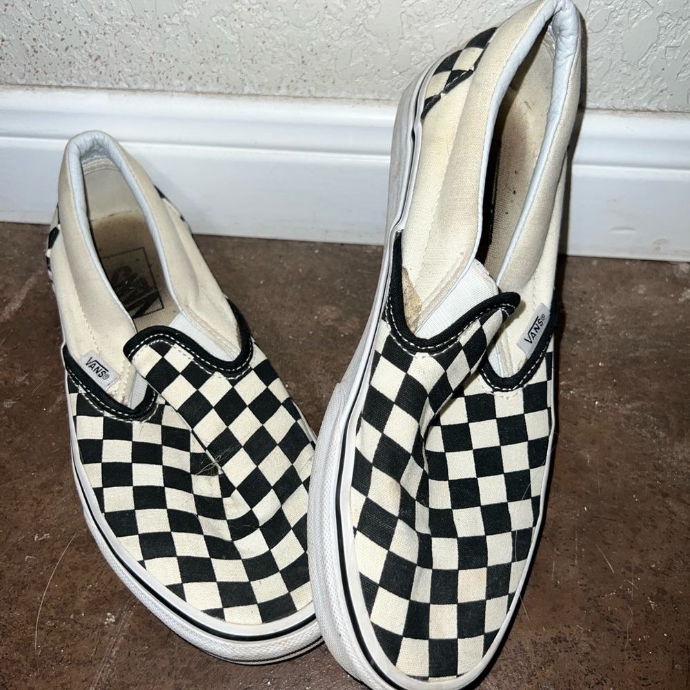 BLACK & WHITE CHECKERED VANS